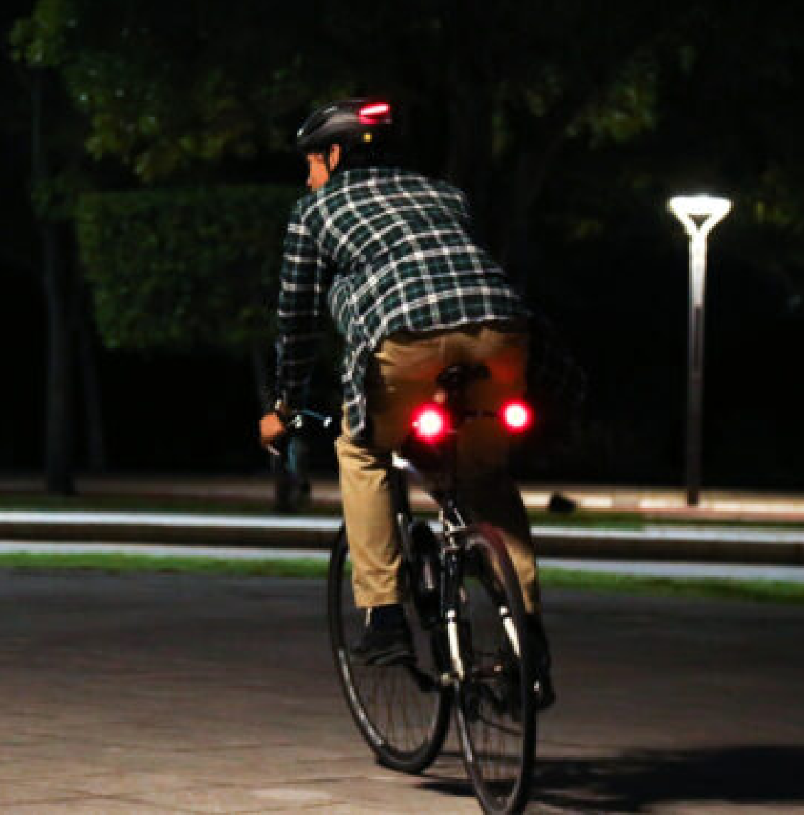 Lumos Helmet The Worlds Smartest Bike Helmet