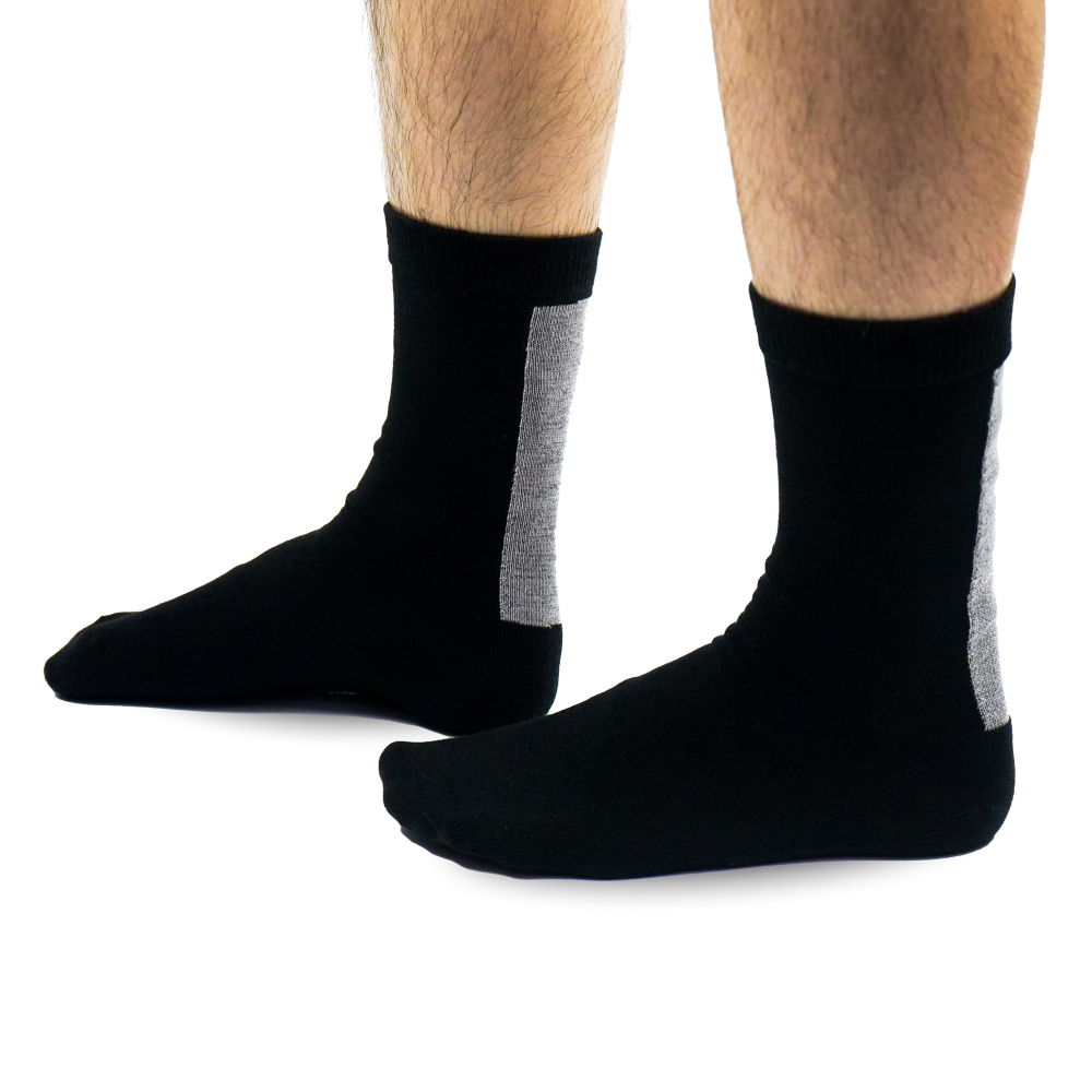 1pair Glow In The Dark Luminous Gel Letter Printed Mid-calf Socks For Both  Men And Women